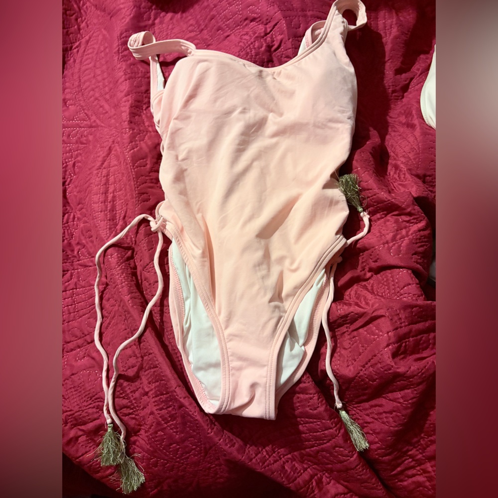 Vince Camuto Blush One Piece Swimsuit